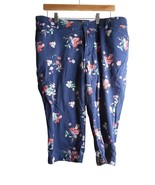 Blue Floral Sz 18 Plus Size cotton Spandex blend Capri Pants St John&#39;s Bay - $221.14 MXN