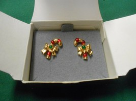 NEW-Great Pair AVON  Ear-rings...Christmas Candy Cane Design - £7.58 GBP