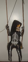 Spirit Halloween Lil Skelly Bones Animated Skeleton Animatronic Life Siz... - $3,714.78 MXN