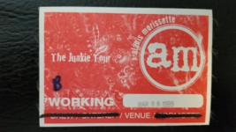 ALANIS MORISSETE - 1999 ROSEMONT, ILLINOIS ORIGINAL CLOTH TOUR BACKSTAGE... - £8.07 GBP