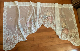 JC Penny Home Collection Flower Lace Valance Curtain #8w - £12.13 GBP