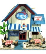 The Lobster Trap Garden Ridge Wood Bird House With Hanger - $481.36 MXN