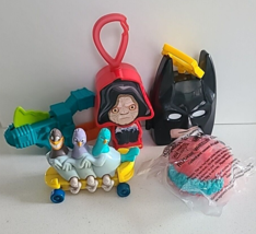 Lot of 5 McDonalds Carl&#39;s Jr Happy Meal Toy Figures Star Wars Batman Lif... - $241.61 MXN