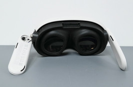 Meta Quest 3 128GB VR Headset ONLY - White ISSUE image 4