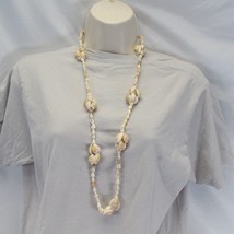 Hawaiian Islands Hawaii Natural Cowrie Sea Shell Lei Necklace 17&quot; Handmade - $15.67