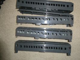 Lot of 4 MTH O Scale 60' Passenger Car Bodies and Roof 15" Long - $41.58