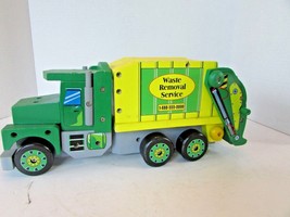 Wood Vehicle Construction Kit Waste Removal Svce Truck Green Yellow Built Up S1 - £4.40 GBP