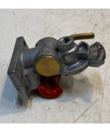 441014 Gladhand, Emergency, Aluminum Body with Shut Off, Red - $735.95 MXN