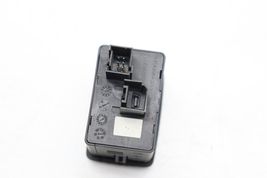 14-17 FIAT 500L AUX USB PORT SD CARD READER E3619 image 8