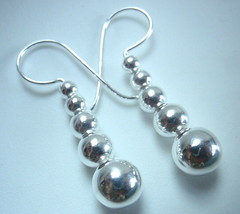 Quintet of Silver Spheres Earrings 925 Sterling Silver Dangle - £12.09 GBP