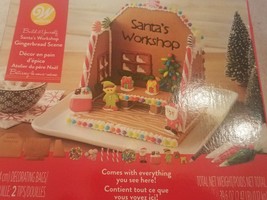 NEW Wilton Build it Yourself Tasty Gingerbread Santas Workshop Scene - $39.48