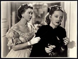 7-1/4x 9-3/4 photo *  BETTE DAVIS &amp; FAY BAINTER Star Actress in JEZEBEL ... - $14.80