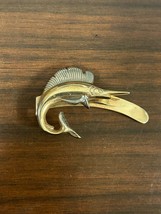 Marlin Sailfish GoldTone Vintage SWANK Tie Tack Lapel Pin Billfish Animal Pin - £18.55 GBP