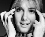 OLIVIA NEWTON JOHN 4x6 PHOTO - $2.55