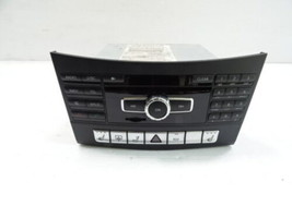 14 Mercedes W212 E350 head unit, radio navigation, 2129007525 - £441.45 GBP