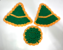 Knit Pot Holder Bell Circle Shaped Set Crochet Hot Pad Potholder Yellow Green - £7.97 GBP