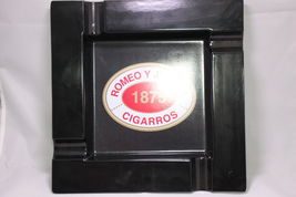 Black Square 4-Finger Ashtray image 12