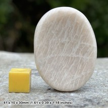 Moonstone palm worry stone crystal, pregnancy &amp; love aid, spiritual healing - £9.00 GBP