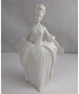 Vintage White Victorian Lady Curtsying 10.5&quot; x 6&quot; Porcelain Figurine - €25,45 EUR