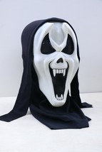 Fun World Easter Unlimited Scream Mask Ghost Face Mask With Fangs Glows - £28.18 GBP