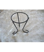 Wraught Iron 4 1/2&quot; X 3 1/4&quot; Decorative Egg Holder - $3.83 CAD