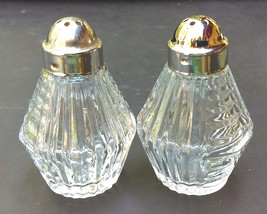 Vintage Anchor Hocking Clear Glass Ribbed Salt and Pepper Shakers Metal Tops 3" - $13.99