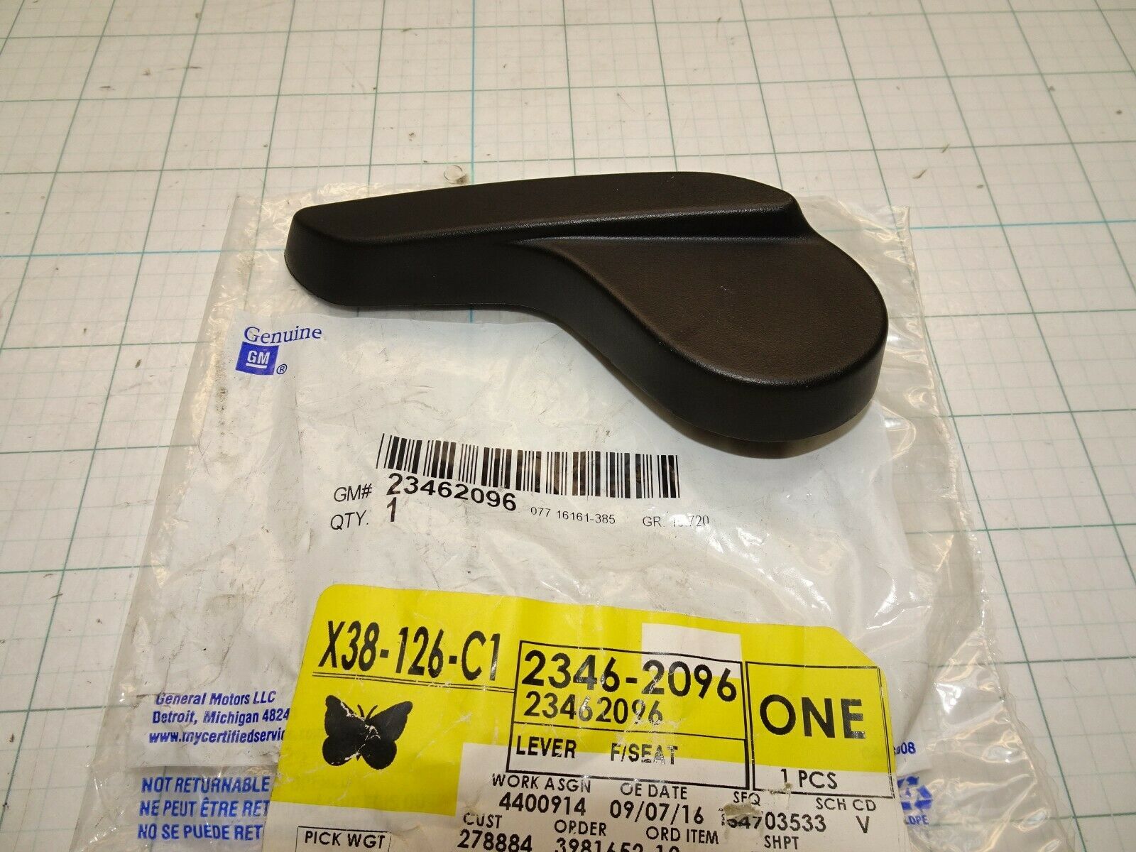 GM 23462096 Lumbar Adjusting Handle Lever Left LH OEM NOS General Motors - $20.30