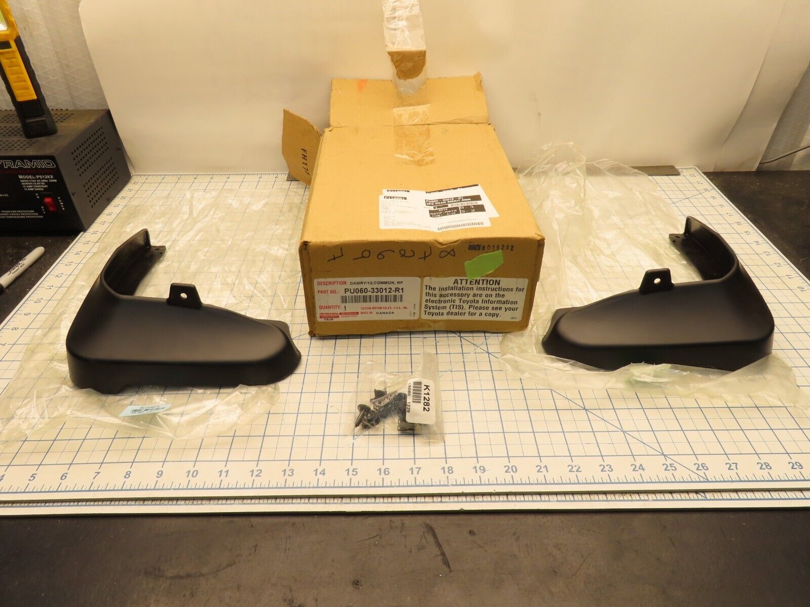 Toyota PU060-33012-R1 Rear Splash Guard Mud Flap Kit One Hardware Bag - $33.84