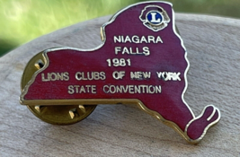 Lions Club Lapel Pin Niagara Falls 1981 New York State Convention Red 1-... - $279.59 MXN