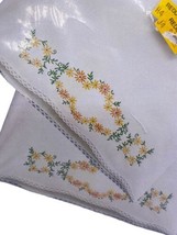Vogart Crafts Pillowcases Pillow Cases Embroidery Kit NEW Sealed Vintage - $27.83