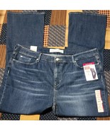 Levi Strauss ~ Size 22M ~ Mid-Rise ~ Stretch ~ Bootcut ~ MEDIUM Wash Den... - $504.02 MXN