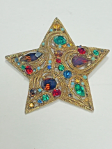 La Roco 1950s Star Brooch Pin Colorful Jewel Tone Rhinestones Gold Plated 2.5&quot; - £45.37 GBP