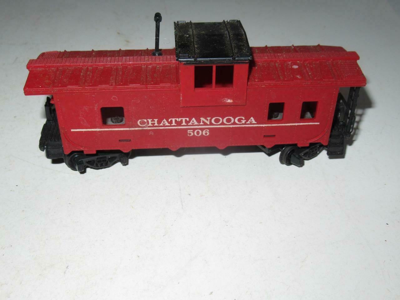 HO TRAINS -TYCO- CHATTANOOGA  CABOOSE - NO COUPLERS -  M33 - $2.74