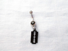 NEW HAND ENAMEL BLACK RAZOR BLADE CHARM 14G BLACK CZ BELLY RING BARBELL - £6.71 GBP