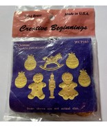 8 Creative Beginnings Solid Brass Christmas Charms NOS Made in USA - €5,94 EUR