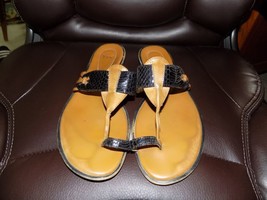 YUU ARIAL Leather Slides SANDALS Shoes Size 9 M Women&#39;s EUC - £24.25 GBP