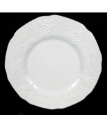 VTG Indiana Colony Milk Glass Harvest Grapes Leaves 8&quot; Salad Plate  Single - $10.95 CAD