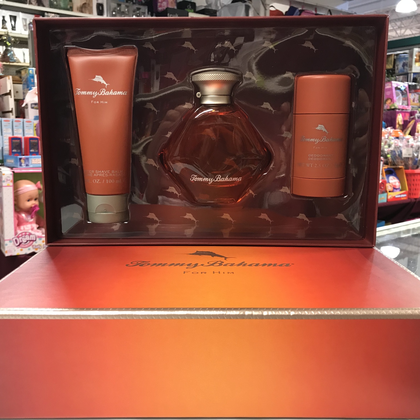 Primary image for Tommy Bahama Him 4-pcs Men Set, 3.4 oz + 0.5 + 3.4 Aftershave + Hair Body Wash