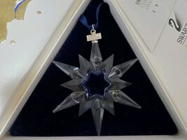 Swarovski 1997 Large CLEAR Star/Snowflake/Christmas Ornament with origin... - $98.89
