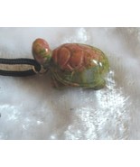 Unakite Turtle Gemstone Fetish Pendant - €4,29 EUR