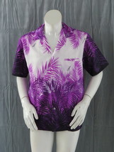 Vintage Hawaiian Shirt - Purple Fern Leaf Pattern by Helena - Men&#39;s Large - $1,047.00 MXN