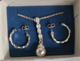 Avon Pearl Drop Gift Set Silvertone Neckace about 18&quot; &amp; Pierced Earrings... - $24.99