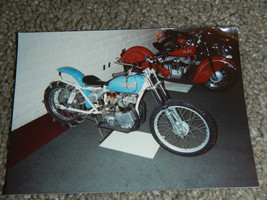 OLD VINTAGE MOTORCYCLE PICTURE PHOTOGRAPH TRIUMPH BIKE - $5.45