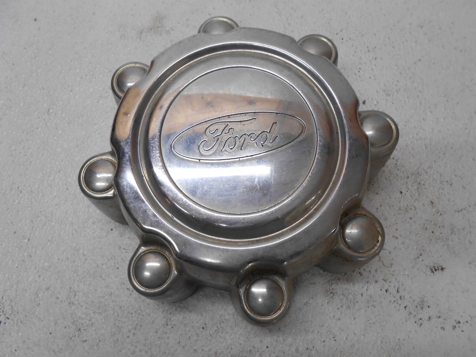 1999-2004 Ford F250 F350 Chrome Center Cap Wheel Cap Hub Cap Hubcap - $32.98
