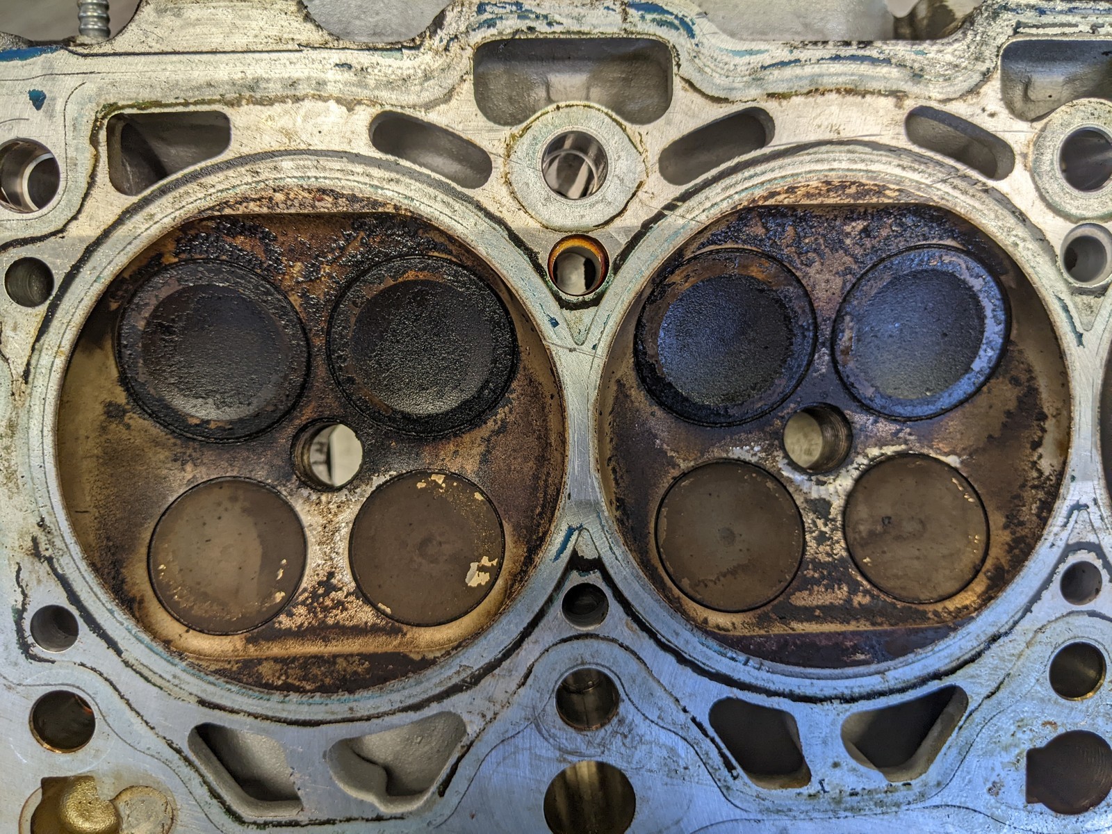 Right Cylinder Head For 04-06 BMW X5  4.4 7530011 Item image 8
