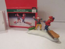 LEMAX 23050 SNOWBALL FIGHT 1992 FIGURINE BOXED 2.25 X 4&quot; Vintage  L134 - $5.65