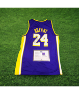 Kobe Bryant SIGNED Los Angeles Lakers #24 Signature Jersey/Shirt + COA - $2,462.53 MXN