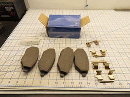 GM 42357463 Front Brake Pad Kit Set General Motors - $39.98