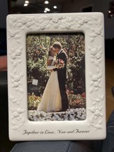 Russ Embossed Ceramic Wedding Photo Frame with Floral Design - $371.66 MXN