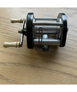 VINTAGE OCEANCITY 1600 LEVELWIND CASTING REEL - $165.85 MXN
